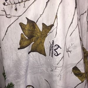Realtree Tops - Women’s top by Realtree 1X!!! Realtree Tops - Women’s top by Realtree 1X!!!